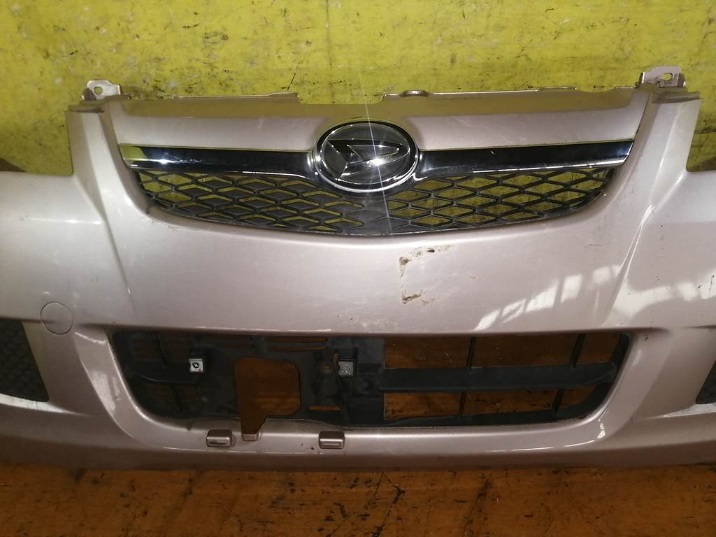 бампер Daihatsu Mira