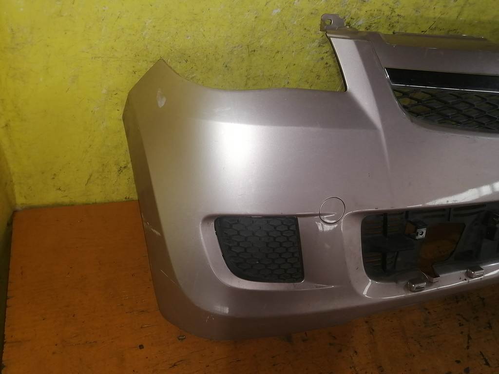 бампер Daihatsu Mira