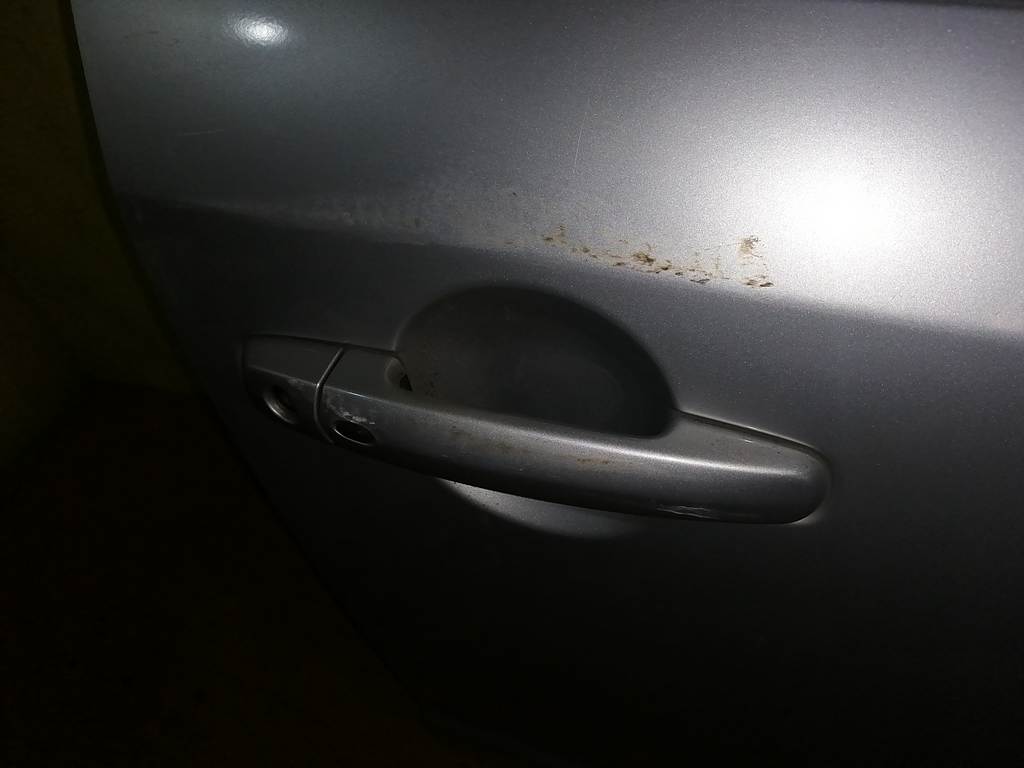 дверь Suzuki SX4