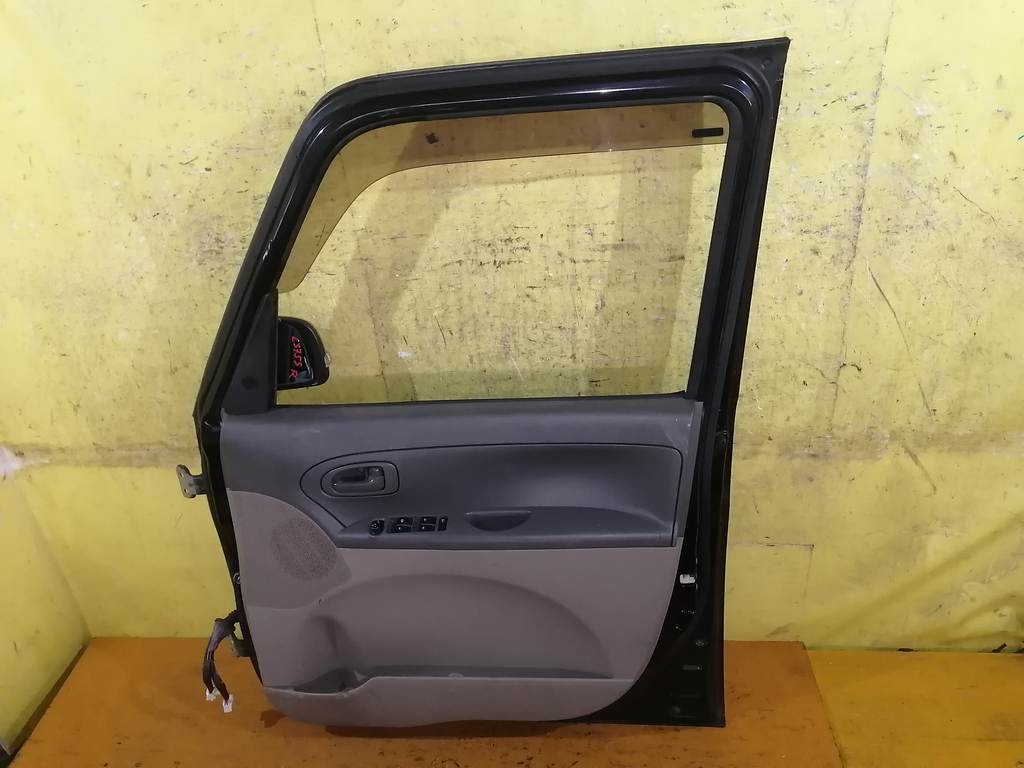 дверь Daihatsu Tanto