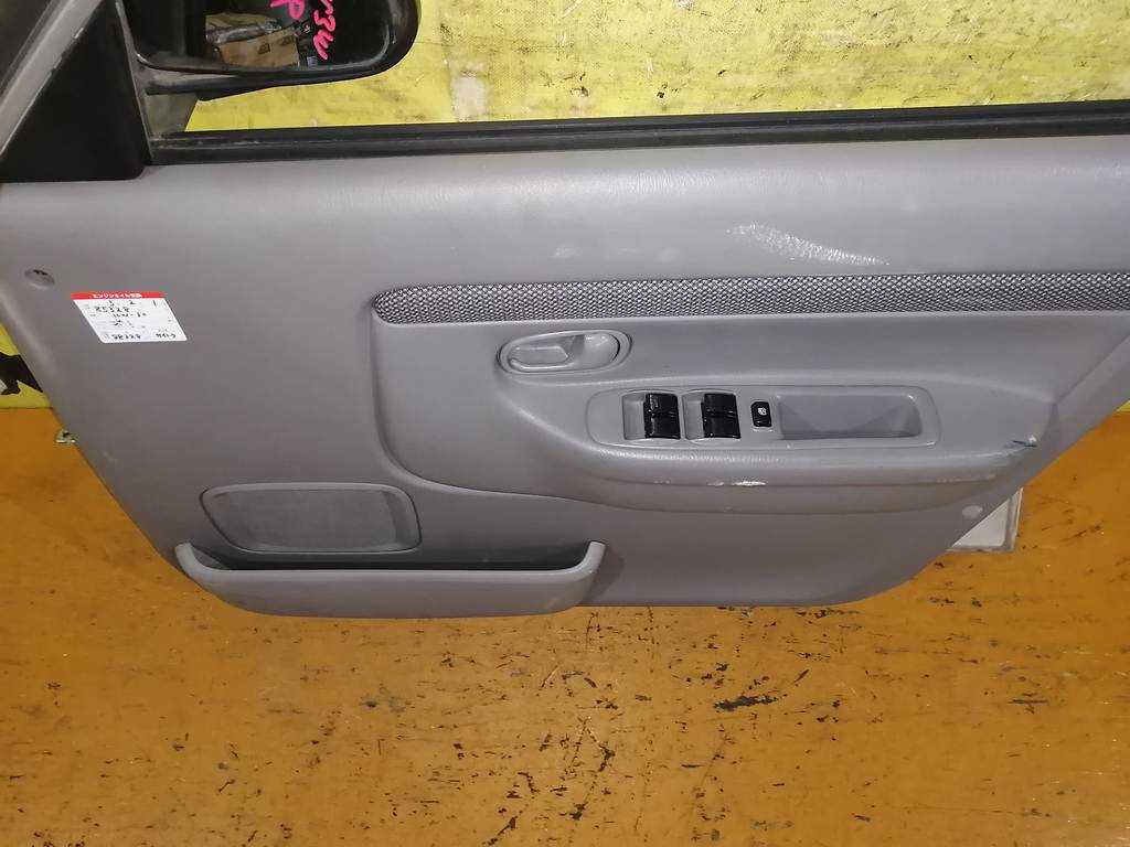 дверь Mazda Demio