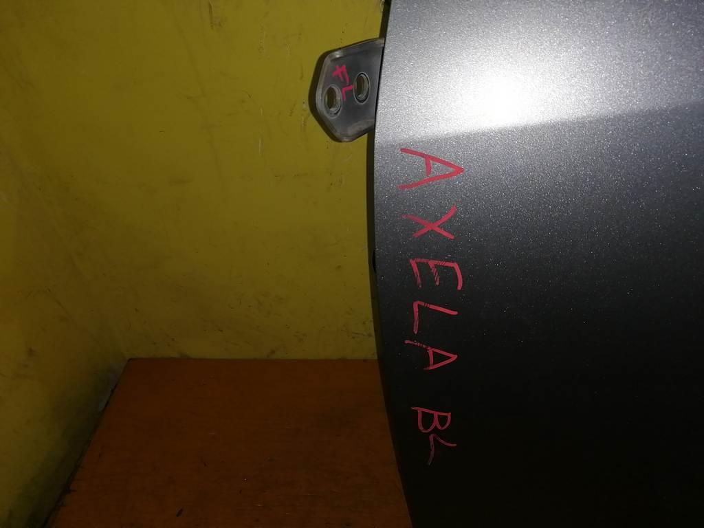 дверь Mazda Axela