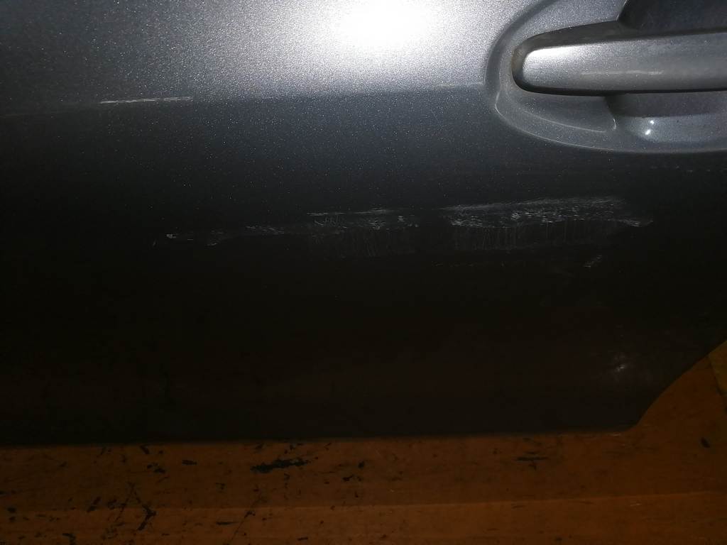 дверь Toyota Vitz