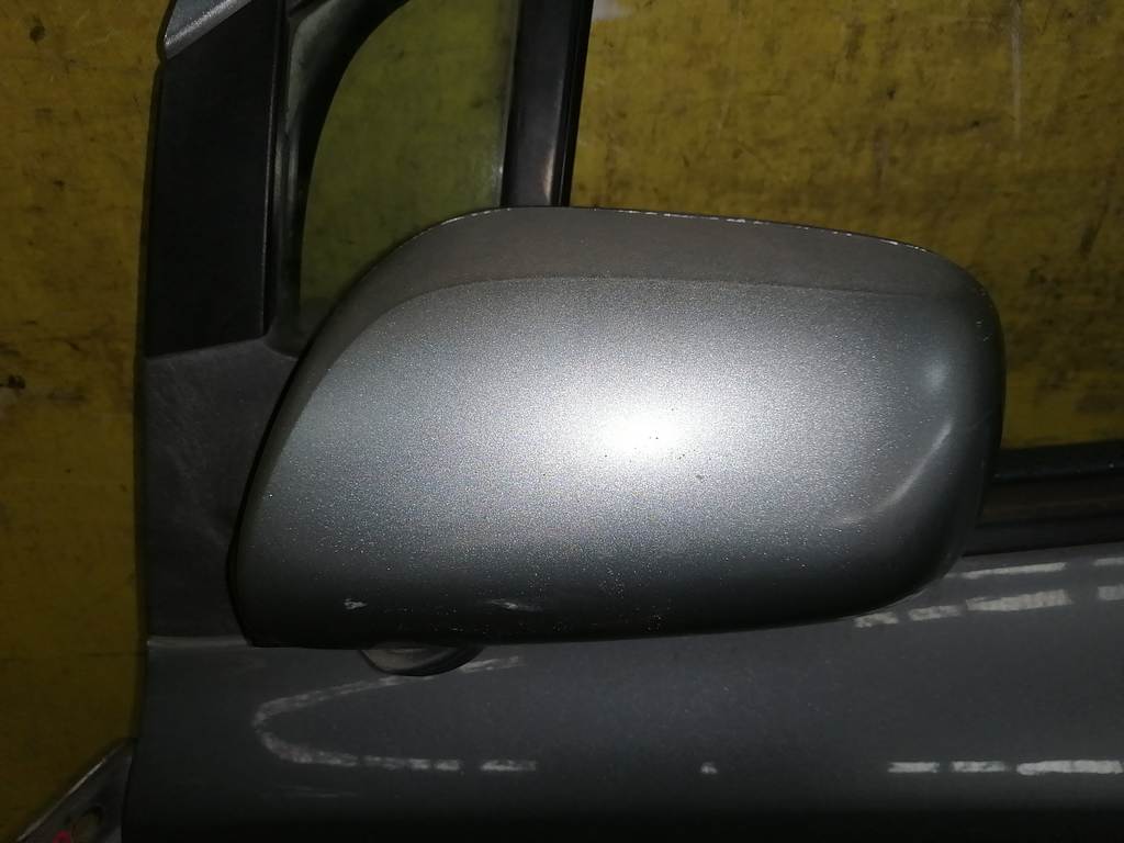зеркало Toyota Vitz