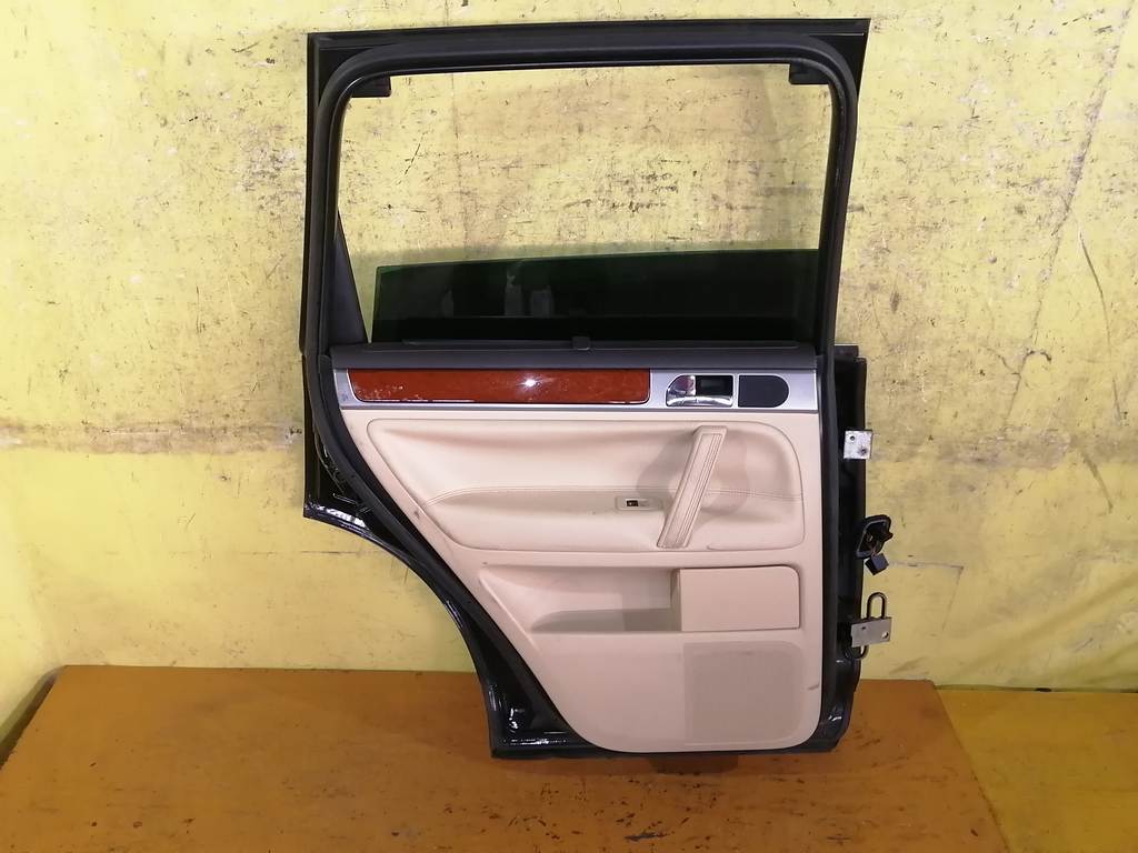 дверь Volkswagen Touareg