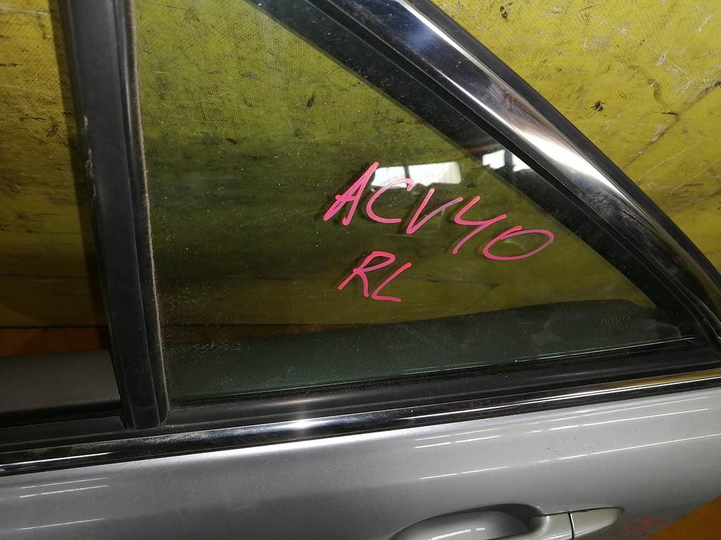 дверь Toyota Camry