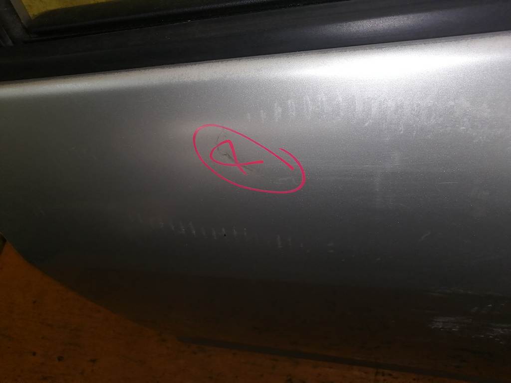 дверь Nissan Tiida Latio