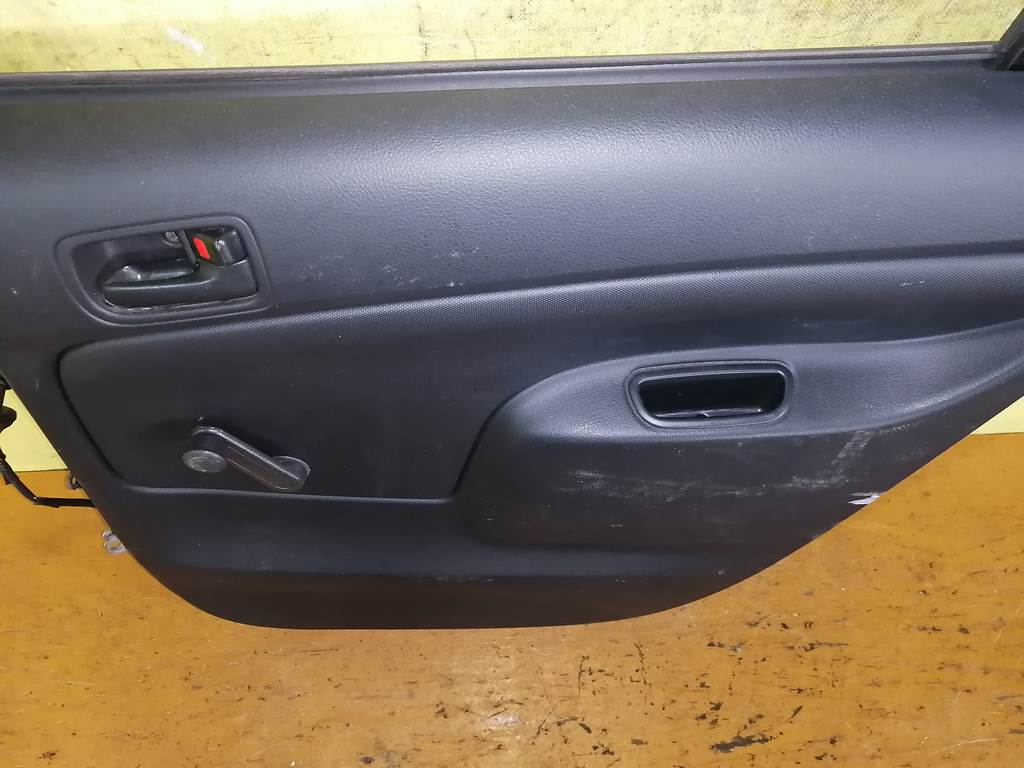 дверь Toyota Probox