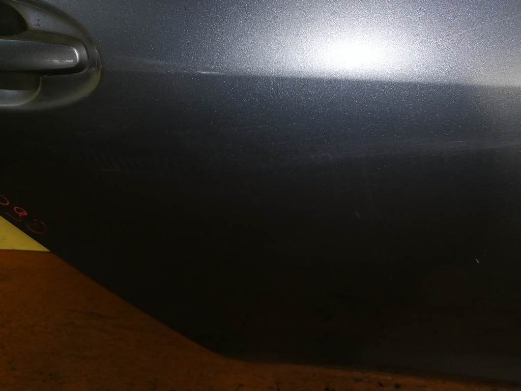 дверь Toyota Vitz