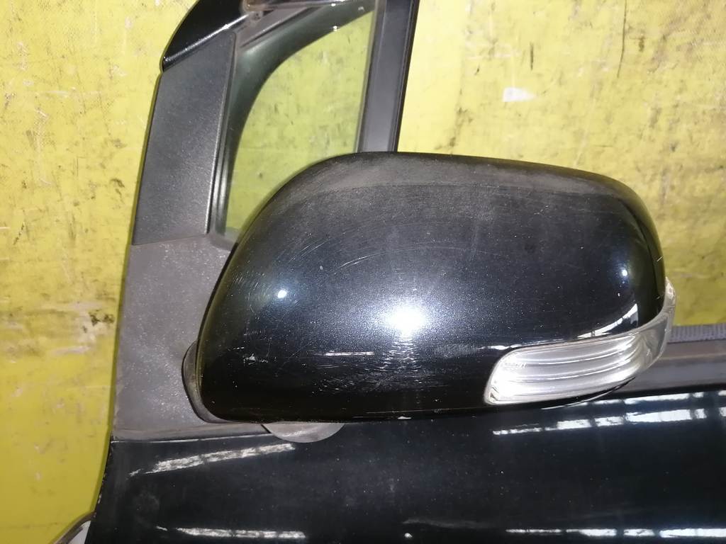 зеркало Toyota Vitz