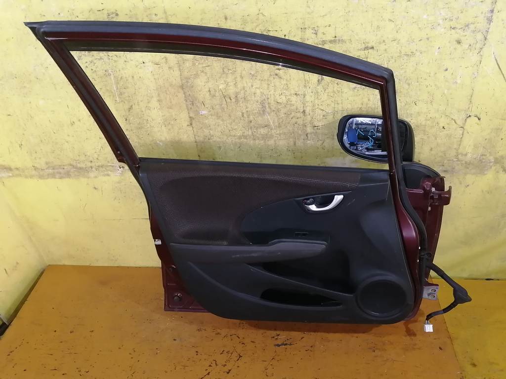 дверь Honda Fit Shuttle