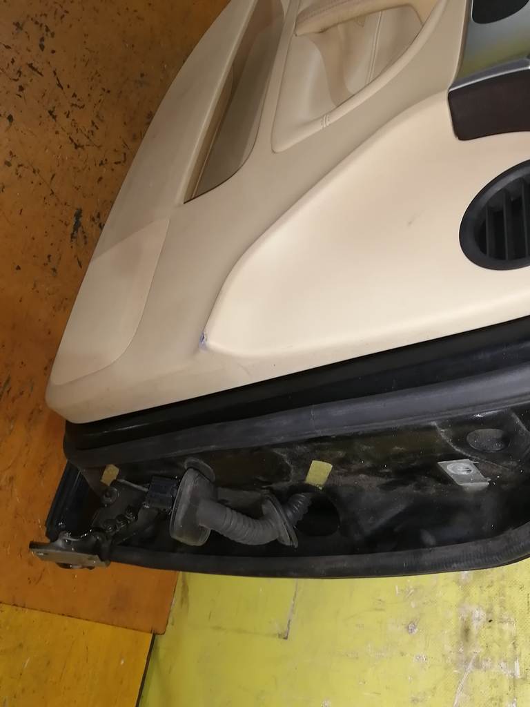дверь Volkswagen Touareg