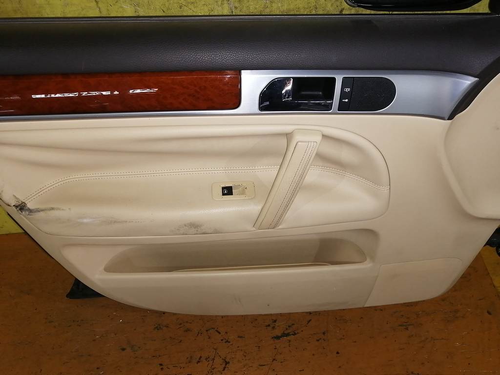 дверь Volkswagen Touareg