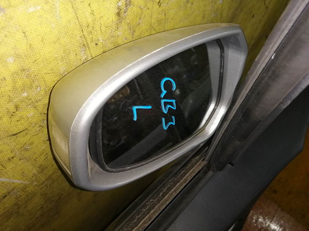 зеркало Honda Freed