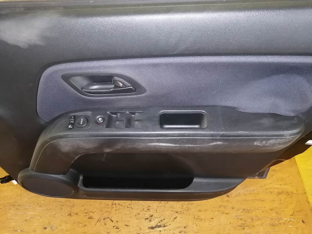 дверь Honda Zest
