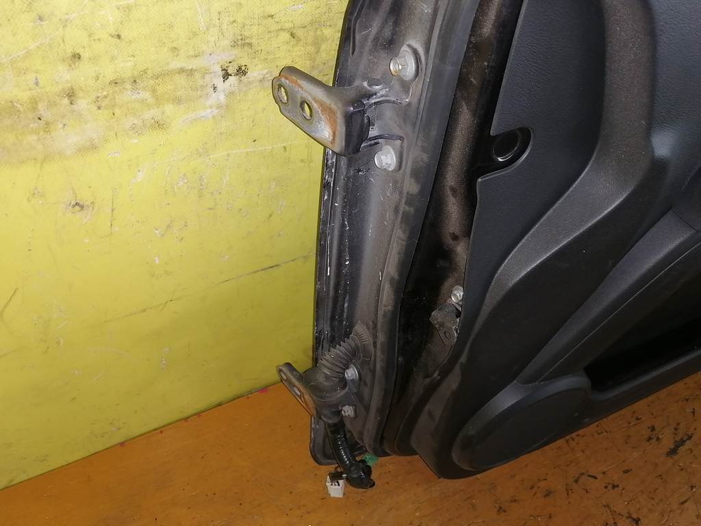 дверь Honda Zest