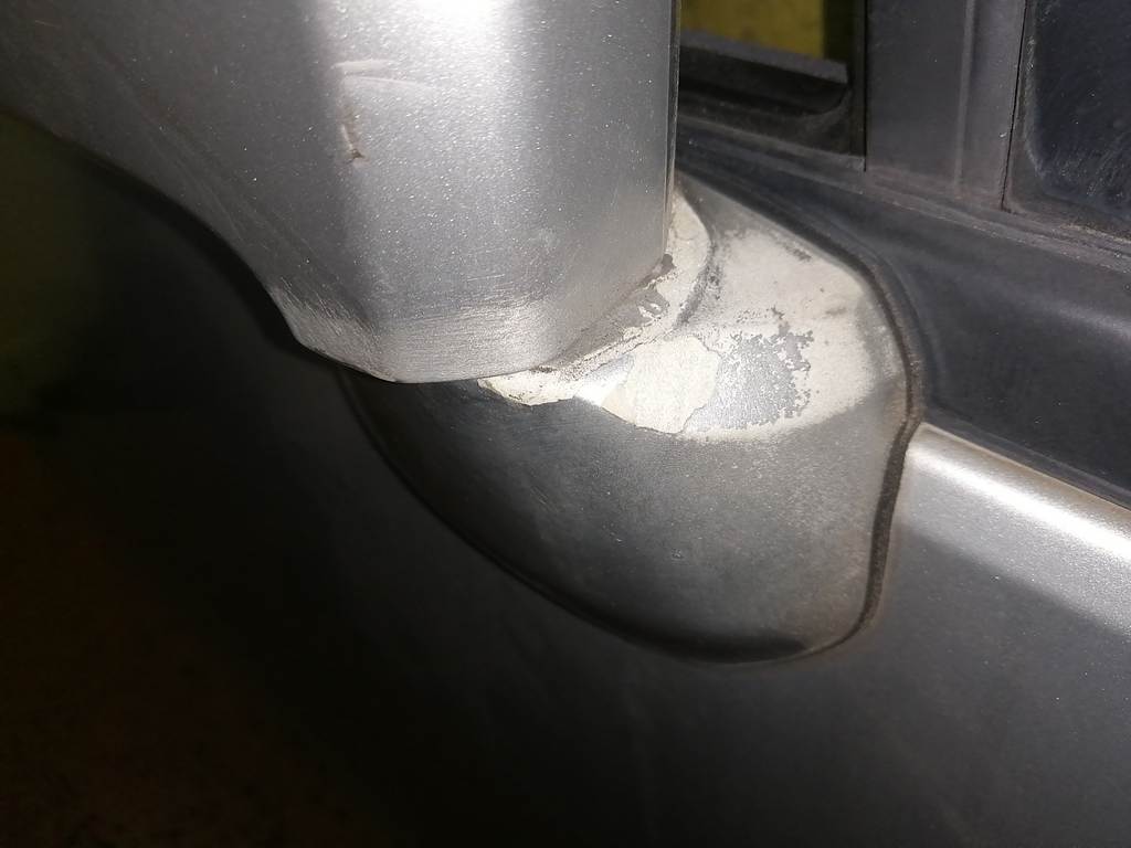 зеркало Nissan Serena