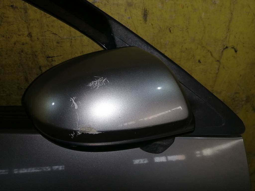 зеркало Mazda Axela