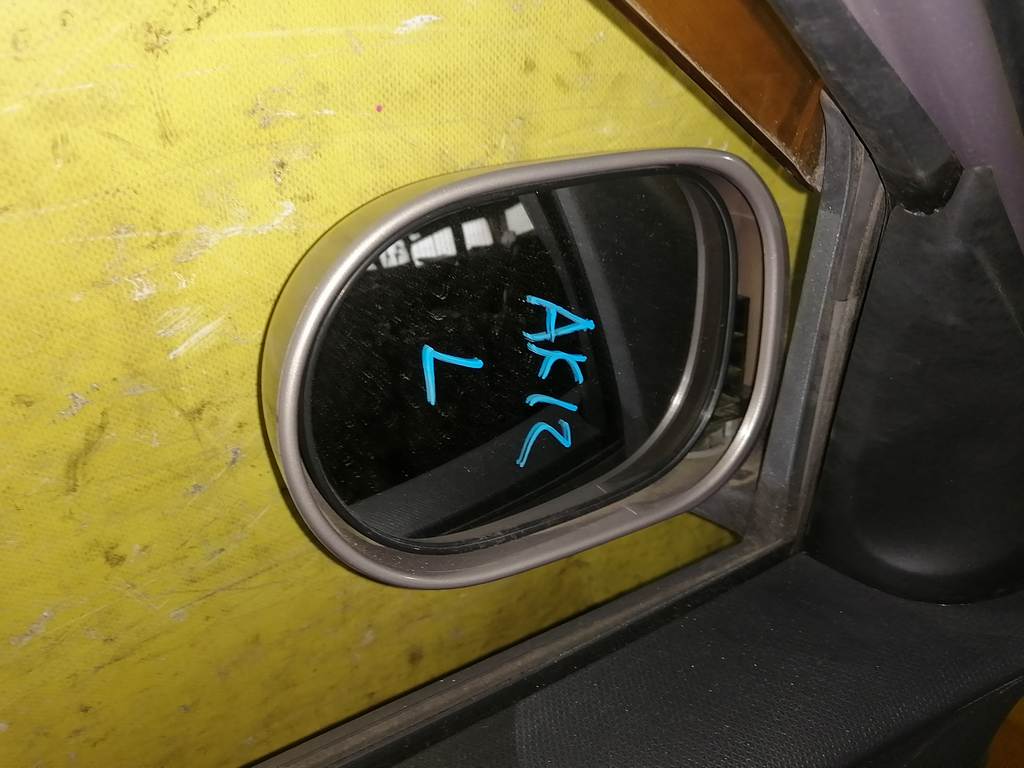 зеркало Nissan March