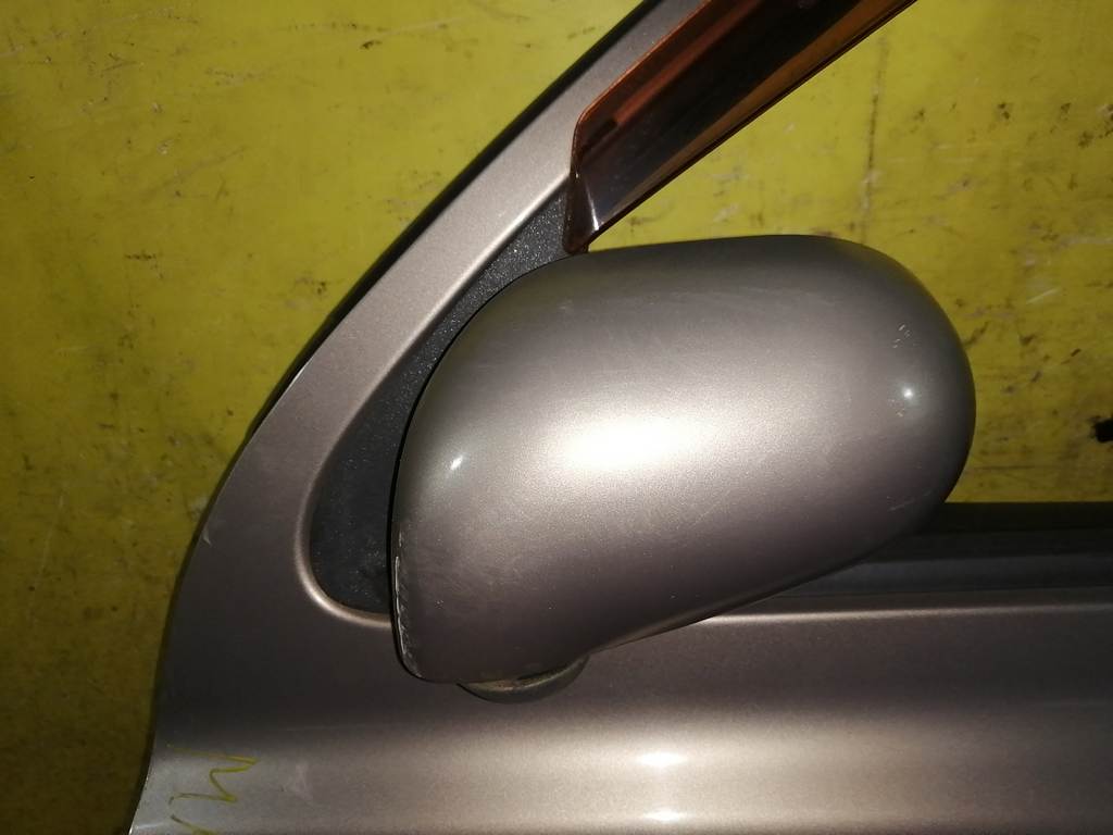 зеркало Nissan March