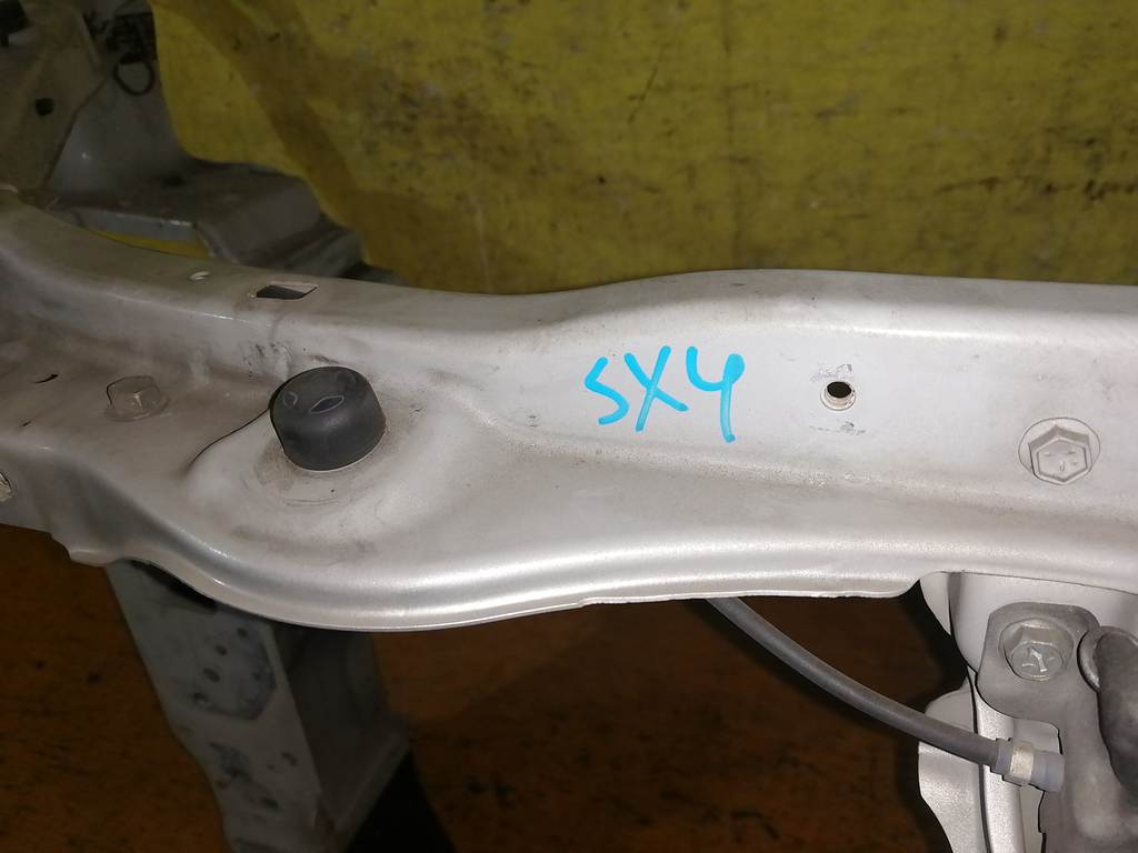 рамка радиатора Suzuki SX4