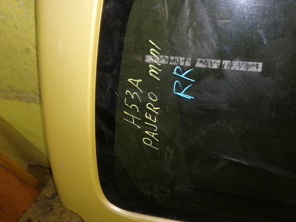 крыло Mitsubishi Pajero Mini