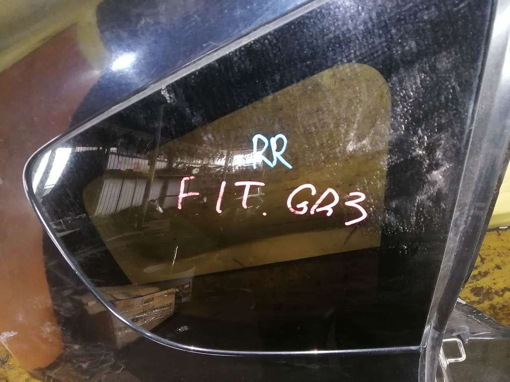 крыло Honda Fit