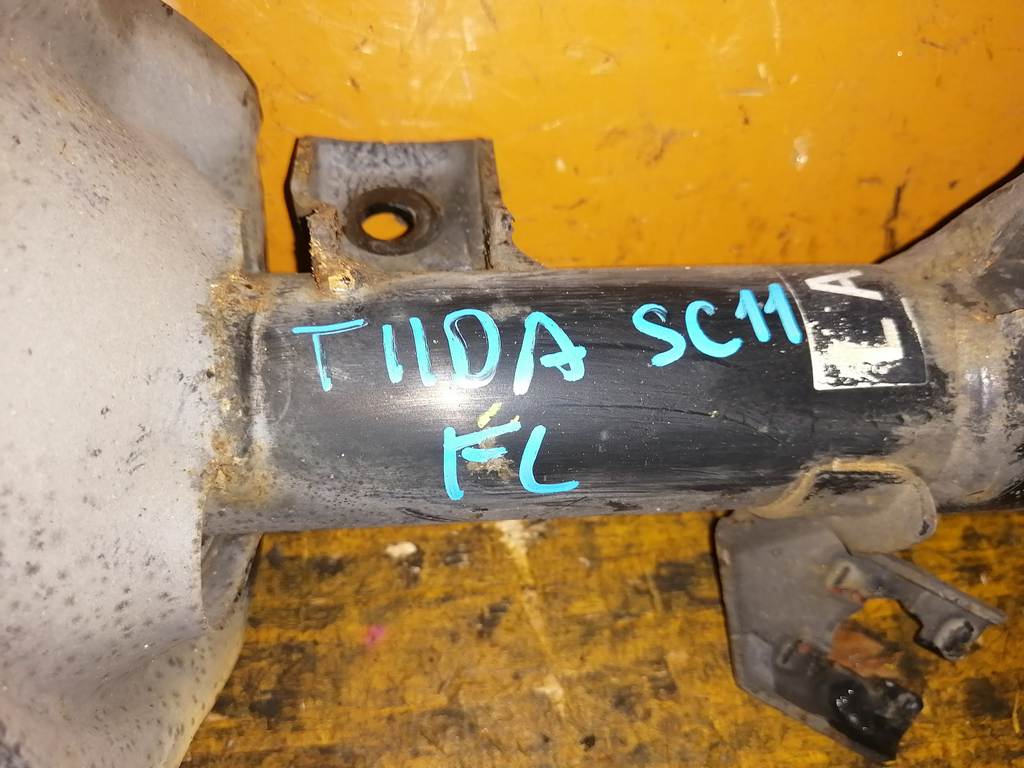 стойка Nissan Tiida Latio