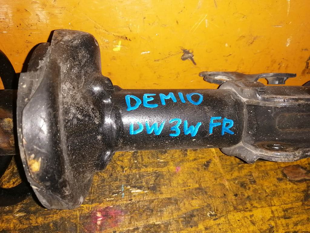 стойка Mazda Demio