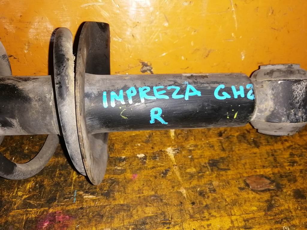 стойка Subaru Impreza