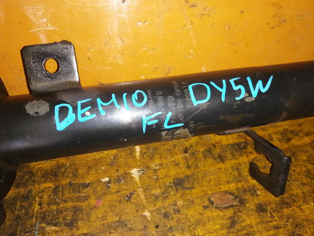 стойка Mazda Demio