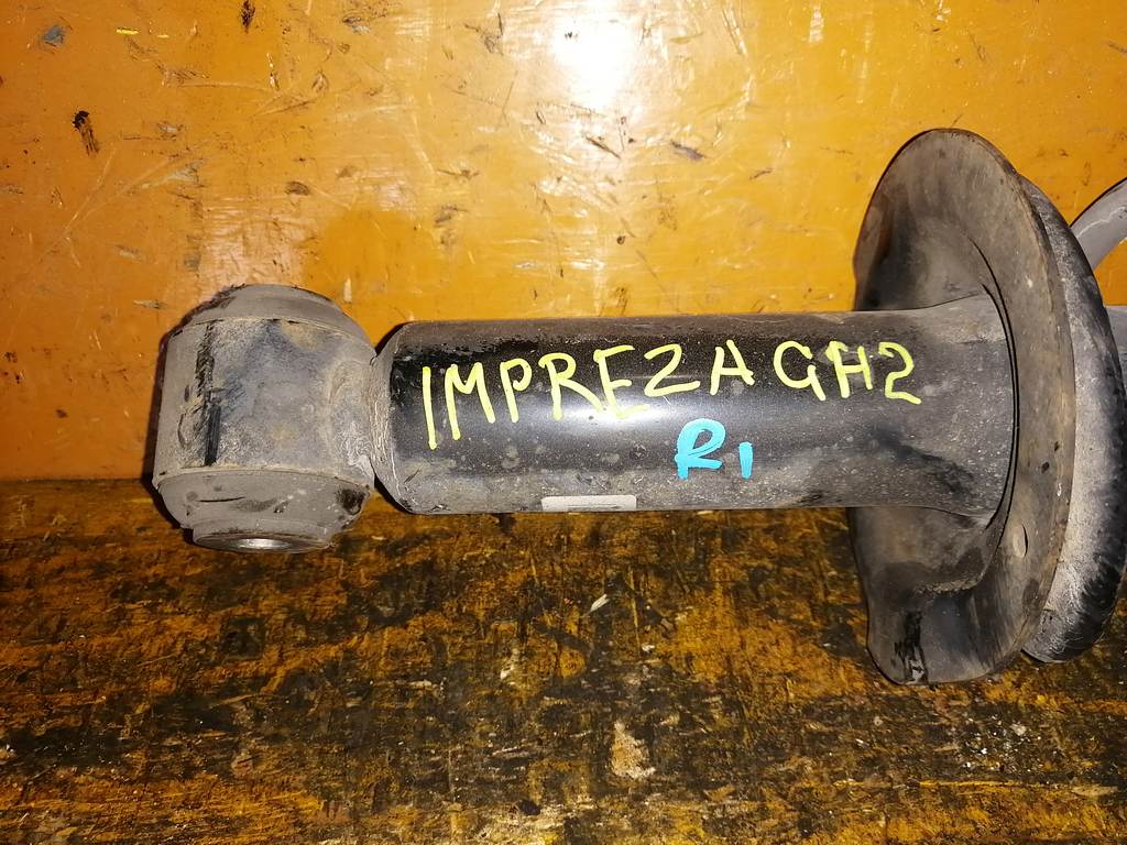стойка Subaru Impreza