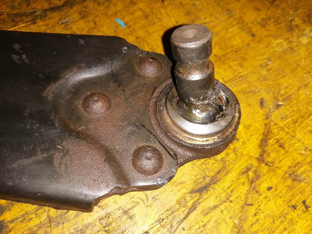 рычаг Mazda Demio