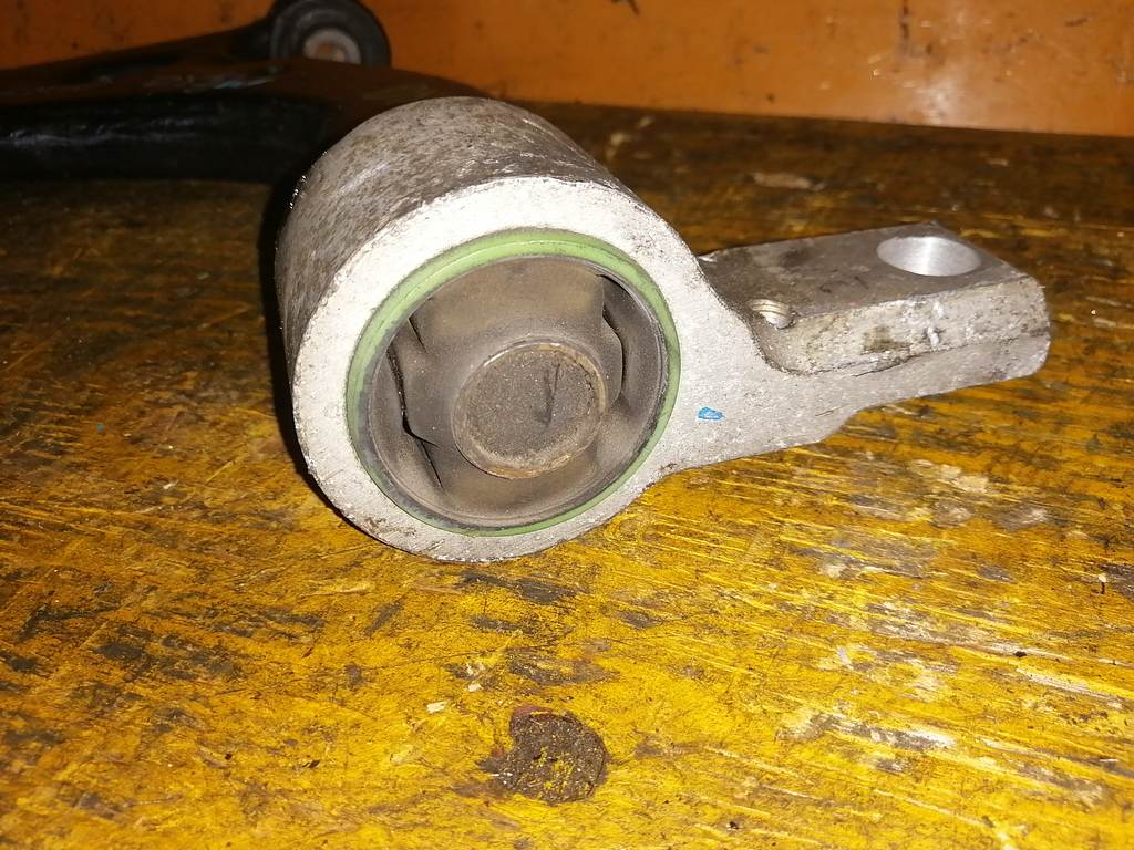 рычаг Mazda Demio