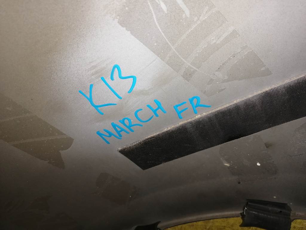 крыло Nissan March
