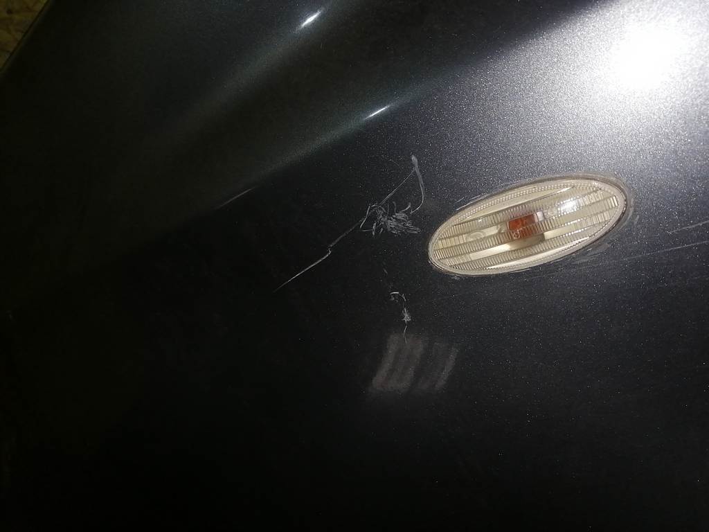 крыло Nissan Note
