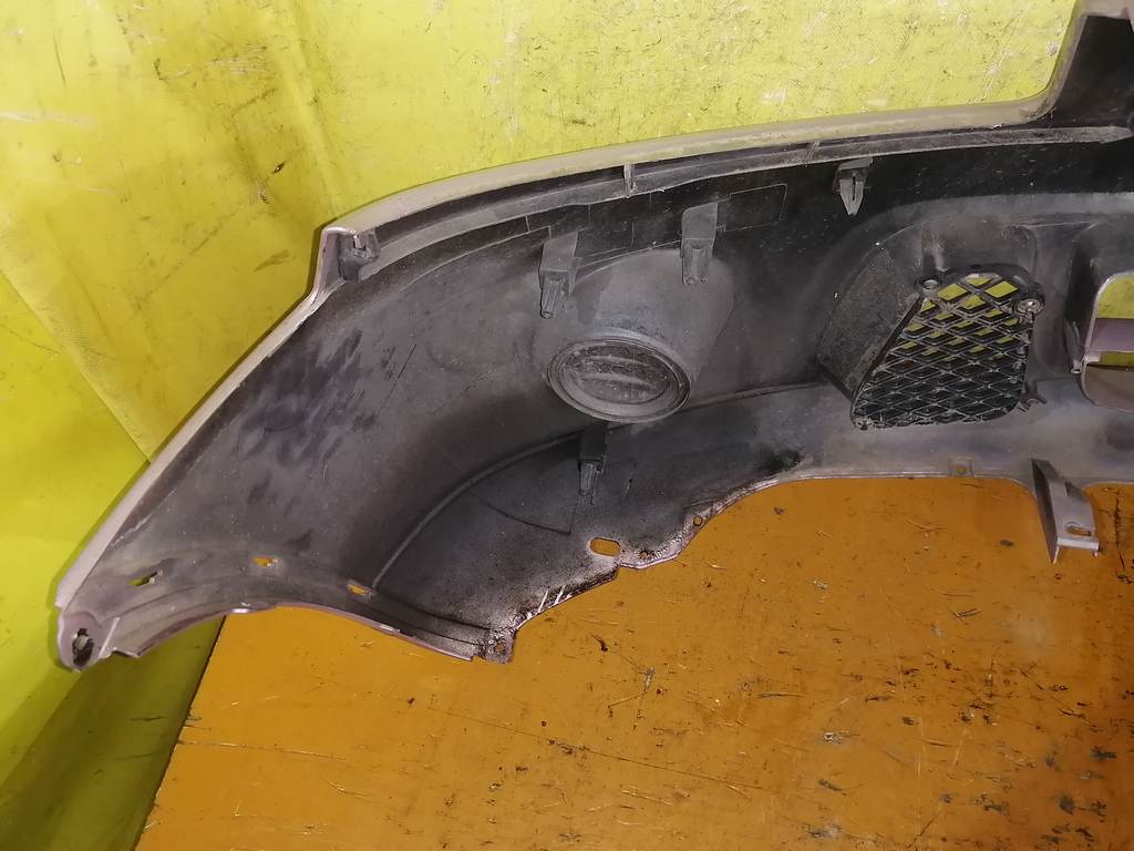 бампер Suzuki Swift