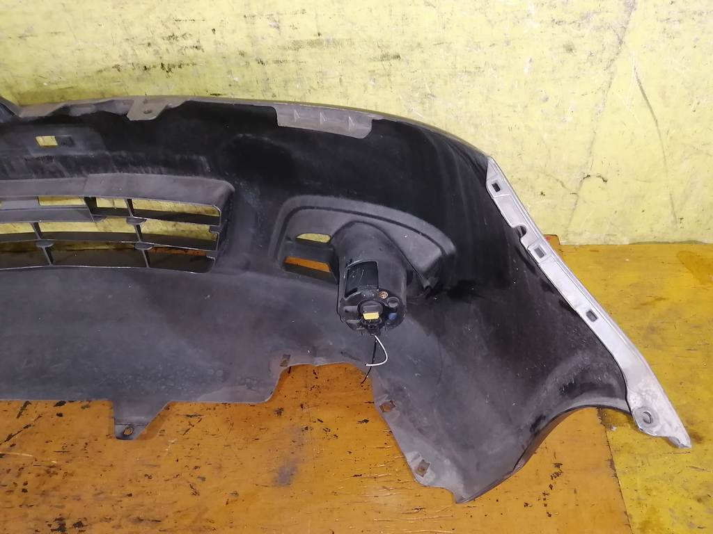 бампер Nissan Note