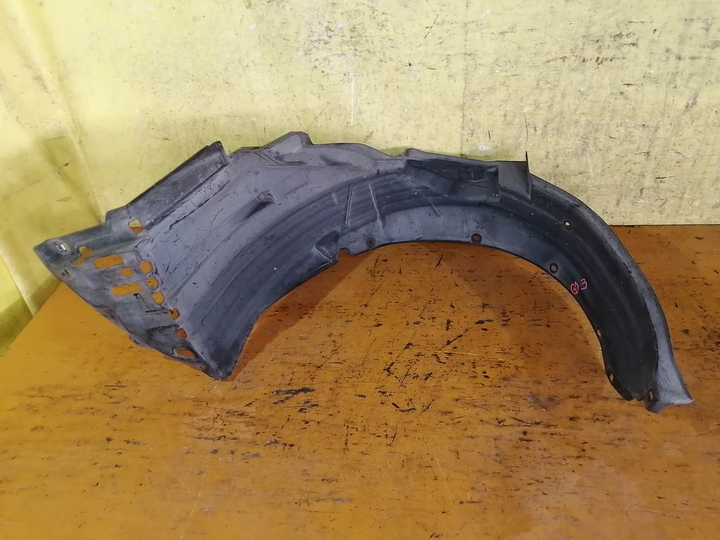 подкрылок Honda Fit