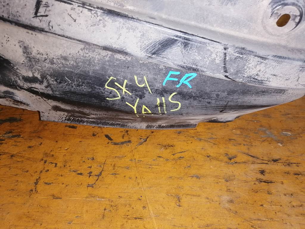 подкрылок Suzuki SX4
