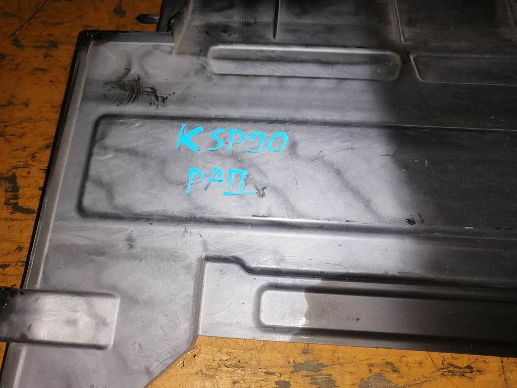 защита радиатора Toyota Vitz