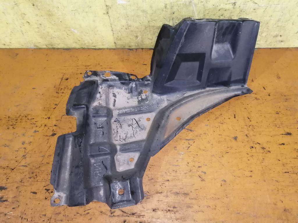 защита двигателя Toyota Vitz
