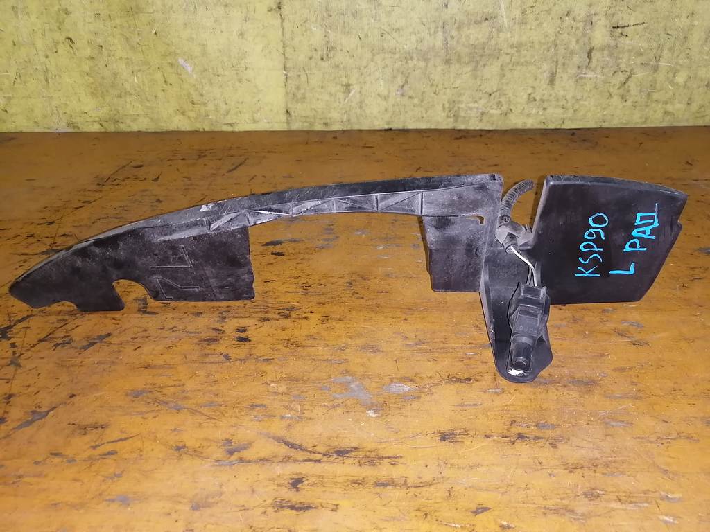 защита радиатора Toyota Vitz