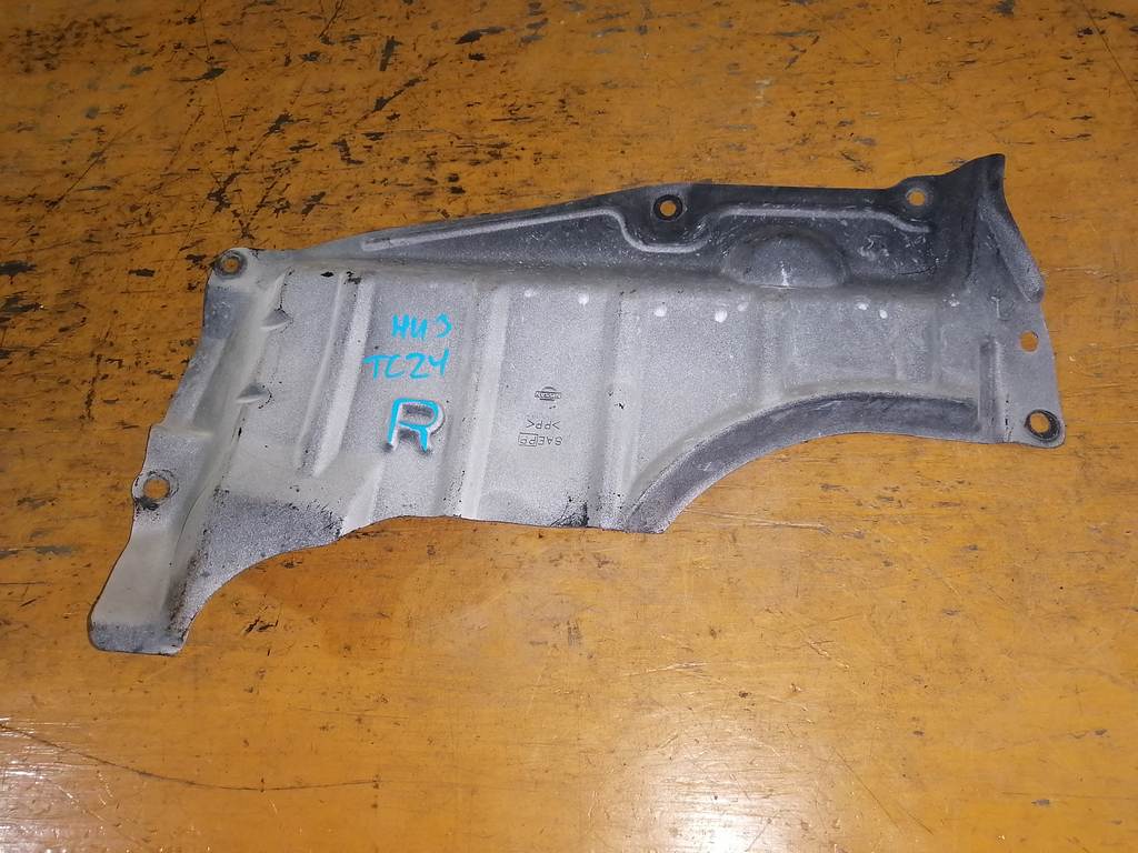 защита двигателя Nissan Serena