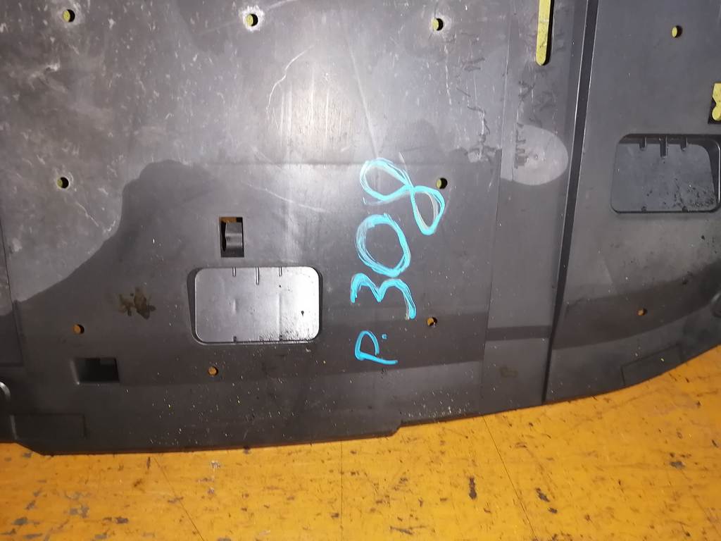 защита двигателя Peugeot 308