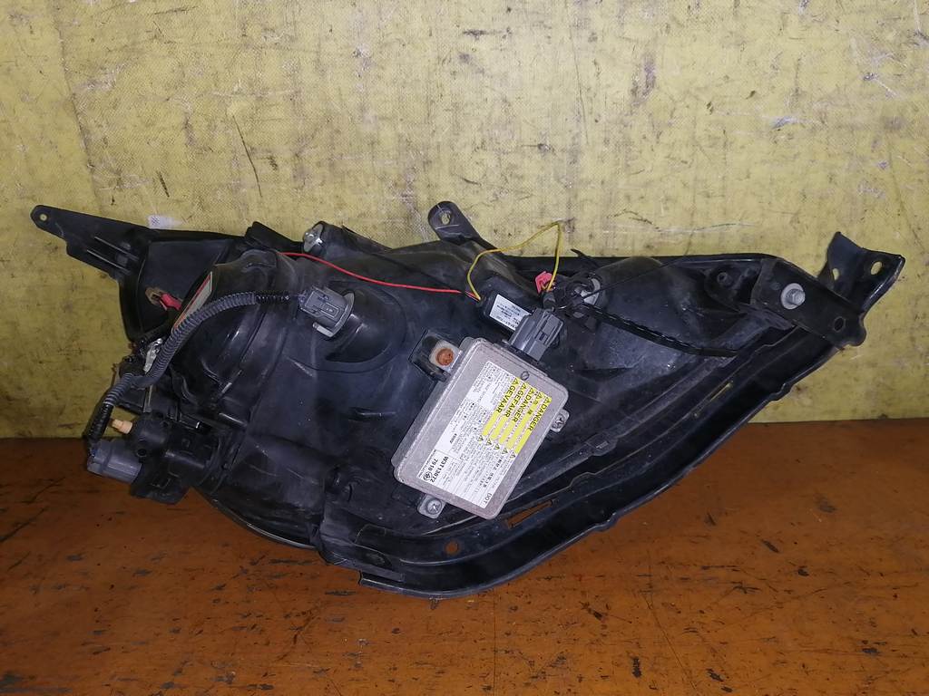 фара Honda Fit