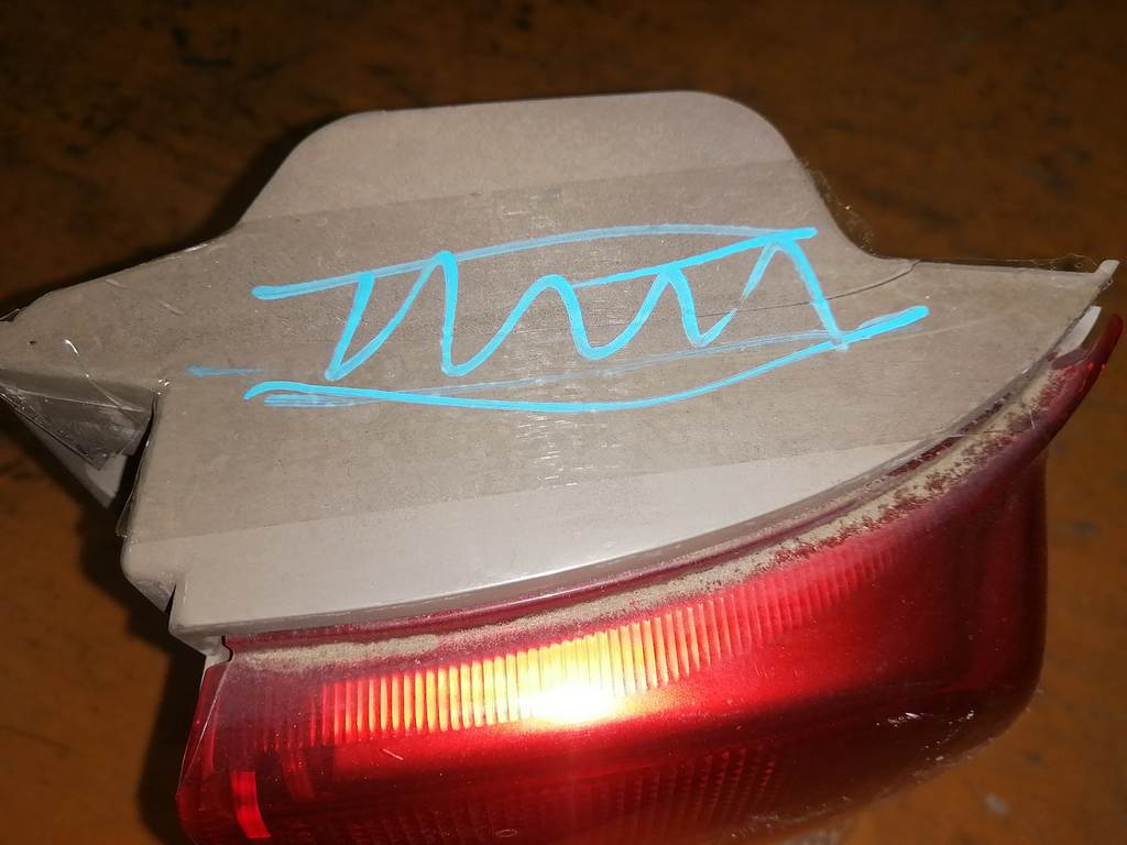стоп-сигнал Daihatsu Tanto