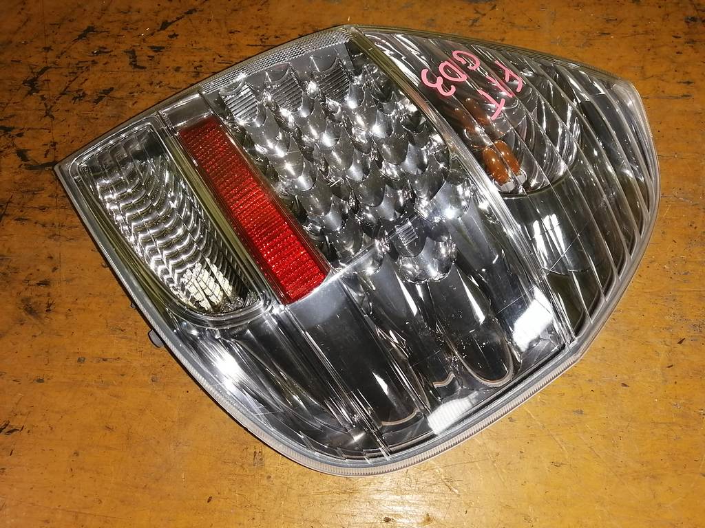 стоп-сигнал Honda Fit