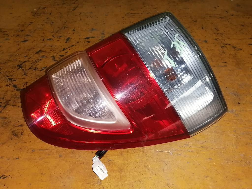 стоп-сигнал Honda Zest