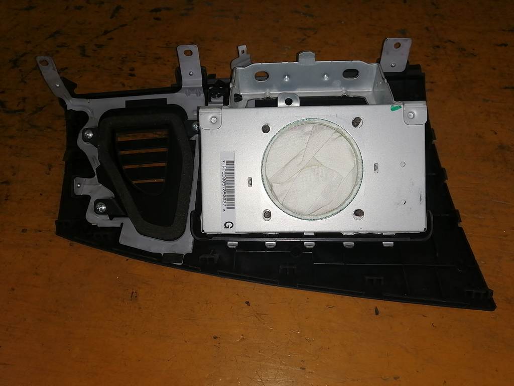 airbag пассажирский Nissan Tiida Latio